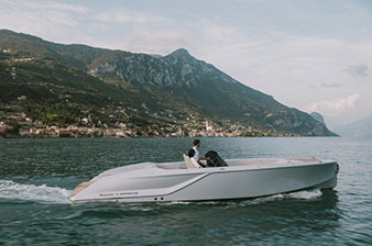 Frauscher x Porsche 850 Fantom Air